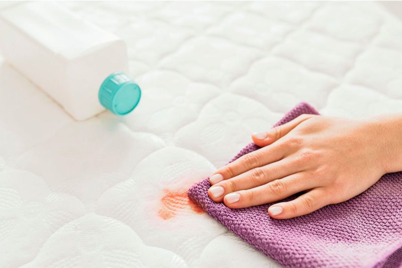 Як врятувати матрац від літніх "сюрпризів" 🧼✨ Повний гід з чищення - 6 - 2025 Як врятувати матрац від літніх "сюрпризів" 🧼✨ Повний гід з чищення
