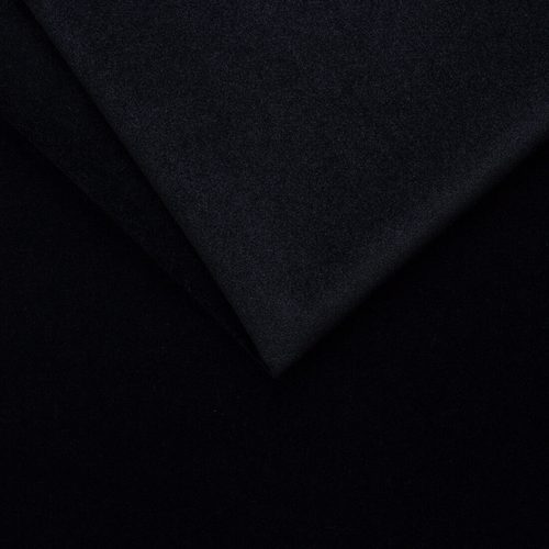 22 Black