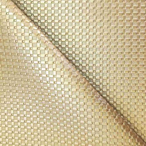 B003 Gold